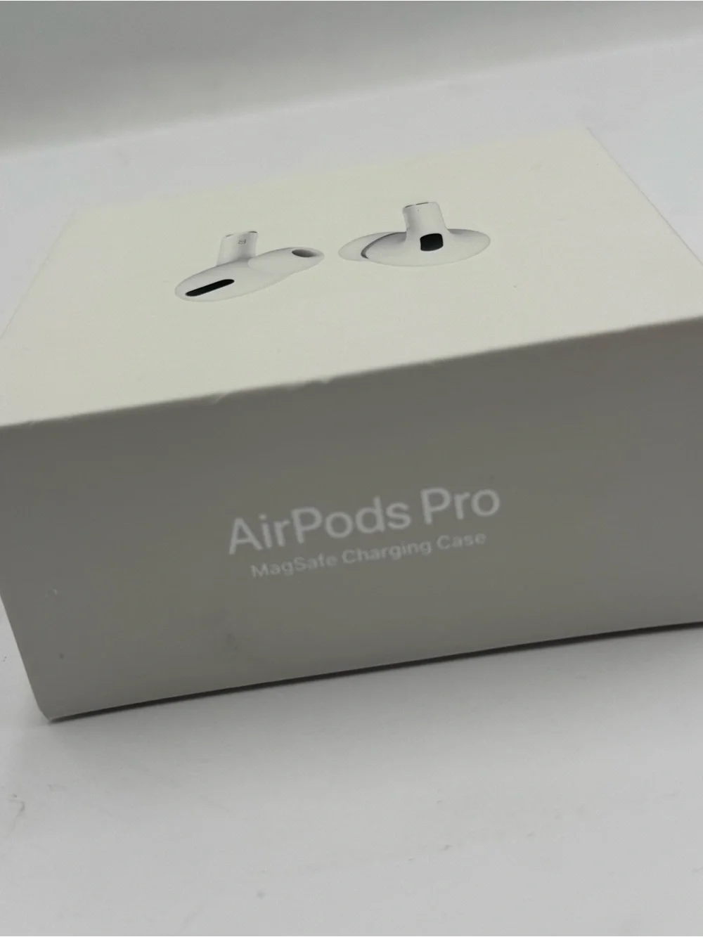E7 Apple AirPods Pro MagSafe Charging Case MLWK3AM/A A2083 A2084 A2190 Open Box